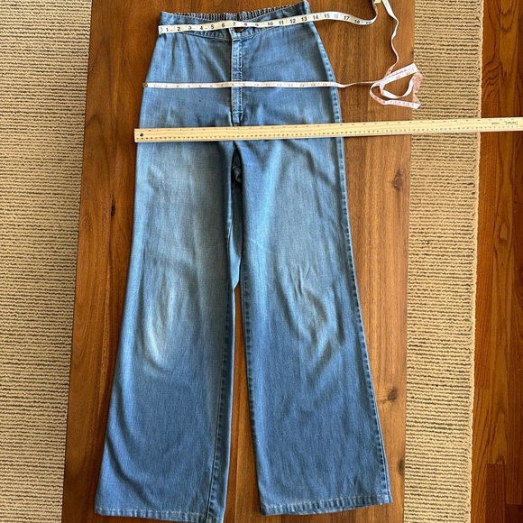 Rare-Levi’s 70’s Vintage wide/flare leg jeans with elastic waist & high rise. - Picture 13 of 15